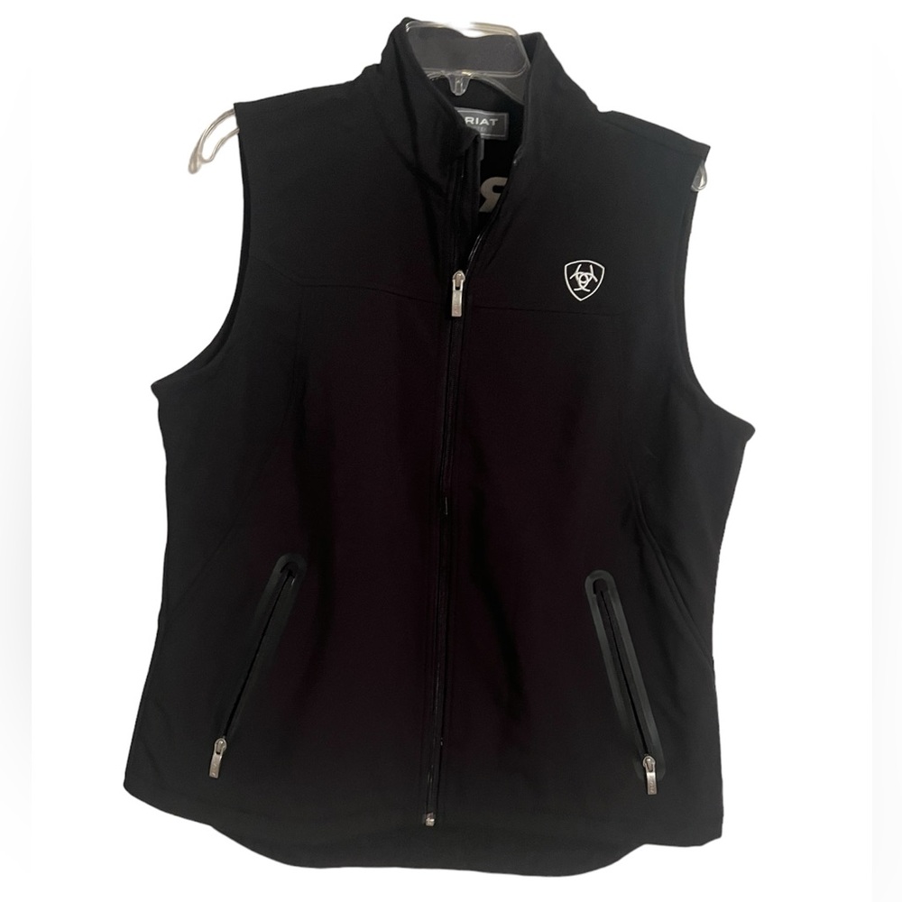 Ariat soft-shell logo vest size XL